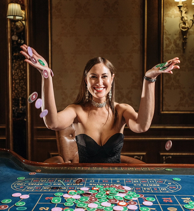 Girl with fish of poker JackpotZone Gambling HTML5 template